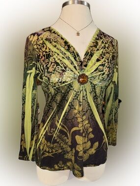 Y2K B.L.E.U. Green Multicolor Boho  Floral V-Neck with Embellished Medallion